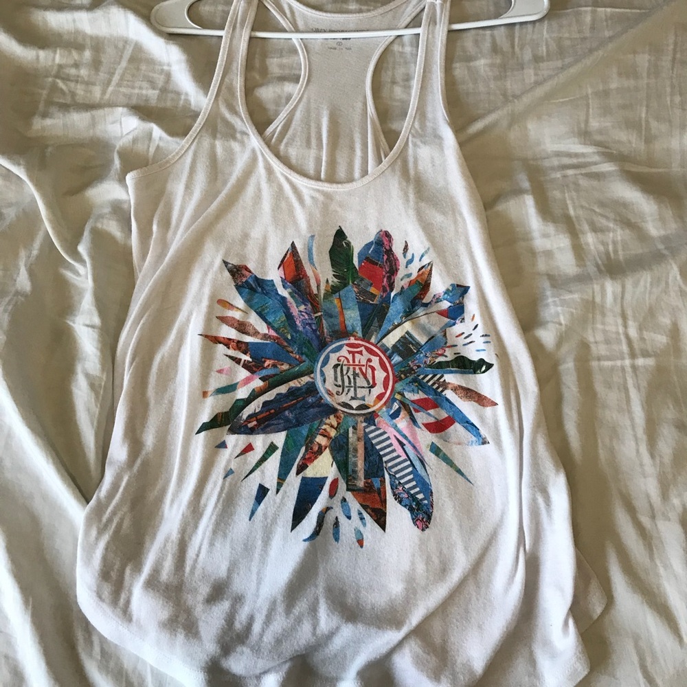 Obey Tank